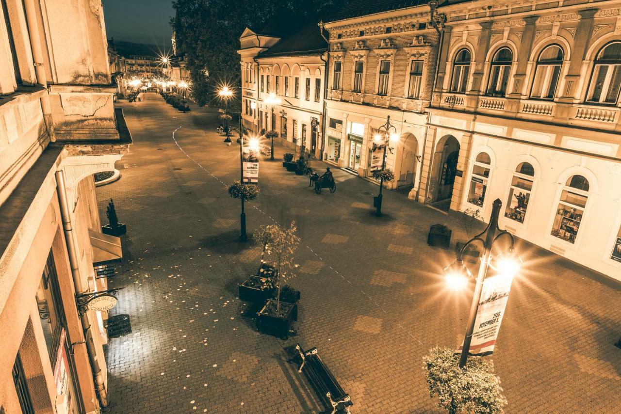 Anker Apartman Капошвар Екстер'єр фото